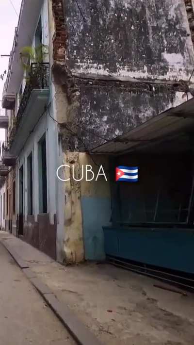 Someone send this video 