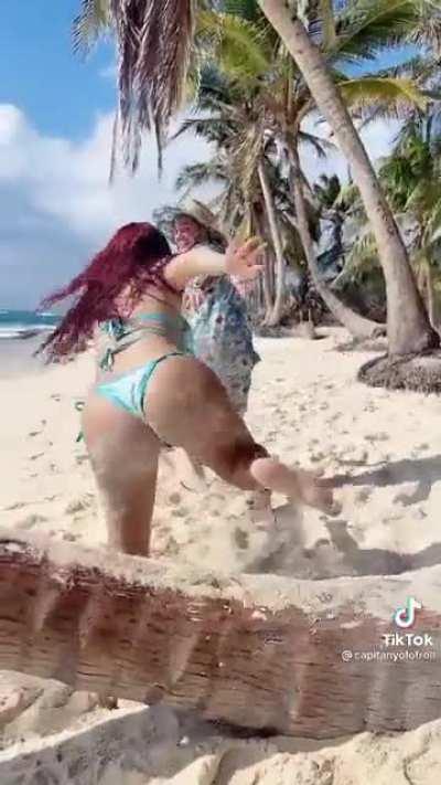 Mariana Avila culote