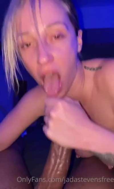 Message me to join premium now 🔥🔥 I got it all