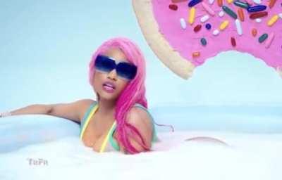 Soft shiny rubber 🍑