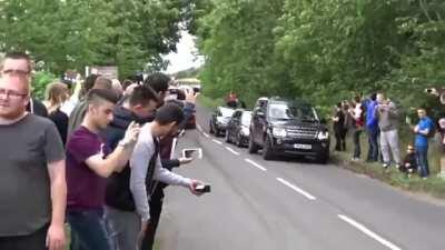 to make an electric car sound like a race car