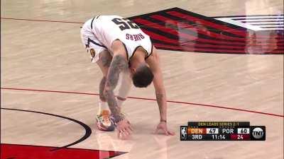 [Highlight] Austin Rivers slow to get up with a floorburn