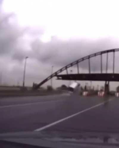 He you can’t park there.