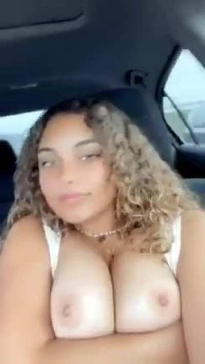 Ash Kash titty reveal