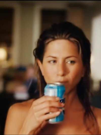 Jennifer Aniston - perfect plots in The Break Up