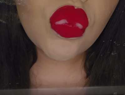 a single perfect kiss 💋