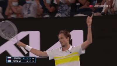 Medvedev iconic celebration