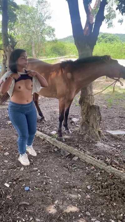 i love being a petite farmergirl