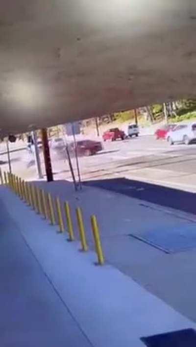 Running from the cops goes wrong