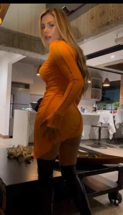 No bra, No thong.... Let's 🥳🥵😻💦