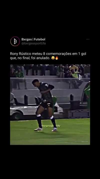 Rony rústico metendo 8 comemorações no mesmo gol e no final o gol foi anulado