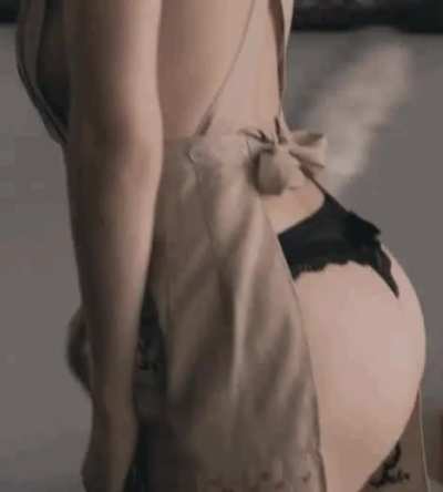 Carice van Houten in “The Happy Housewife” (2010)