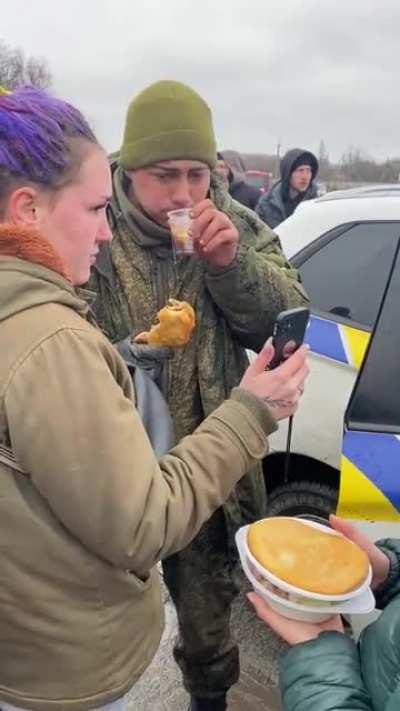 Russian soldier has surrendered and got cried when he was on the face call with his mom.