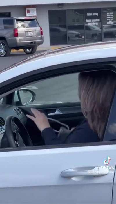 Dude helps a lady and instead of thanking him…shames him