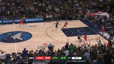 [Highlight] Anthony Edwards finally swishes a much needed 3 to close out the first half