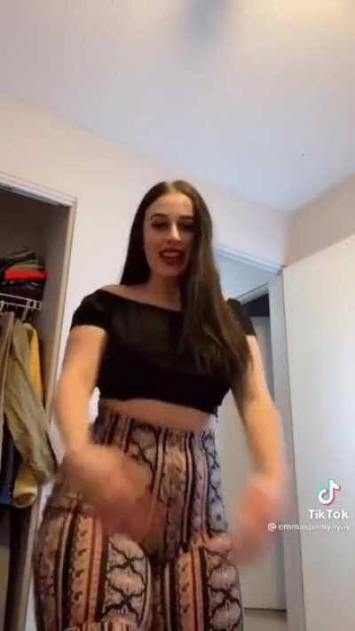 Soft & Jiggly 36 (Jiggliest Ass In Flares Pt.4) 🤤🍑😍🤌🏼