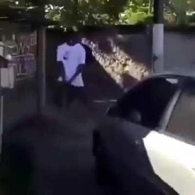 Isso ai é uma vassoura?