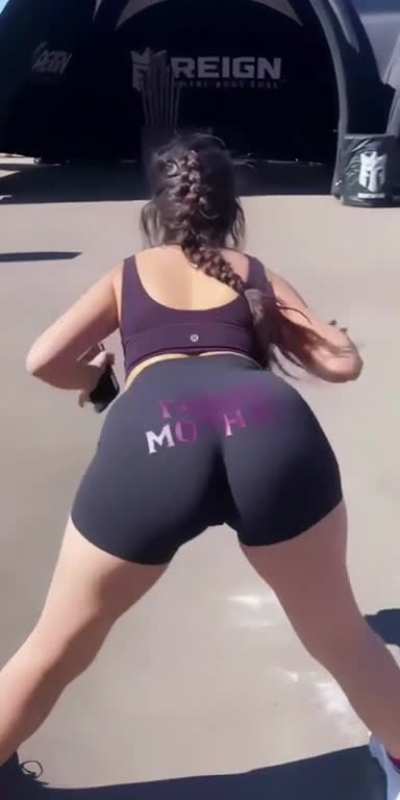 Camilla Cabello twerking