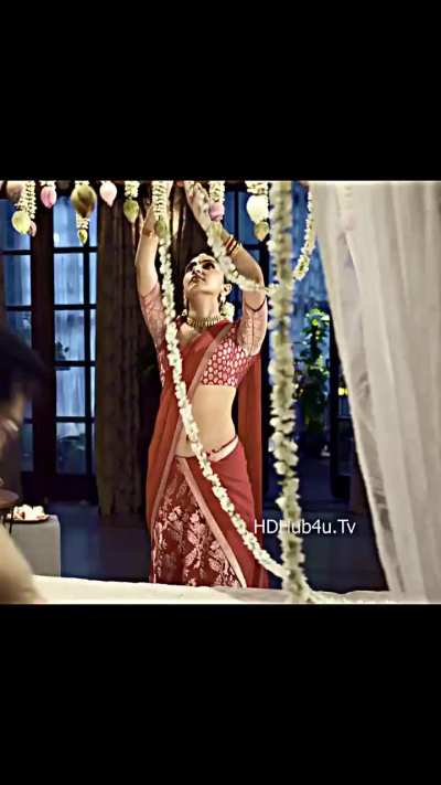 Kiara Advani Down Blouse 4K Scene