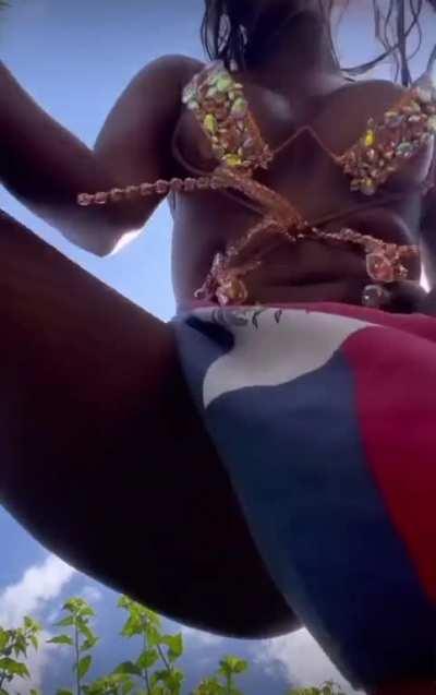 Omggg Jessie woo 🇭🇹🇭🇹👸🏾