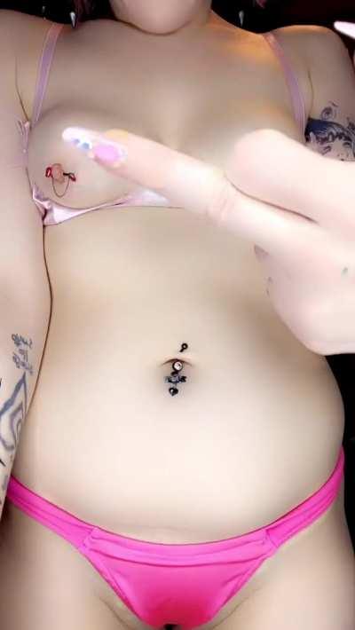 Your brain goes all mushy when you look at me. Dominant lady. 450 photos, 259 small videos and counting. 25% off for a limited time! Link in comments