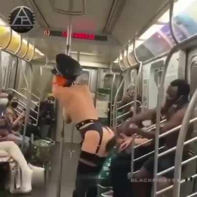 İmamoğlu kazandıktan sonra Marmaray ne hale geldi kendi gözlerinizle görün.