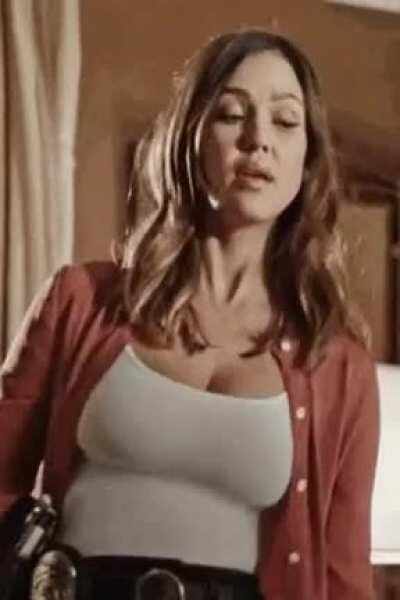 I fucking love Jessica Alba's huge milf tits so damn much