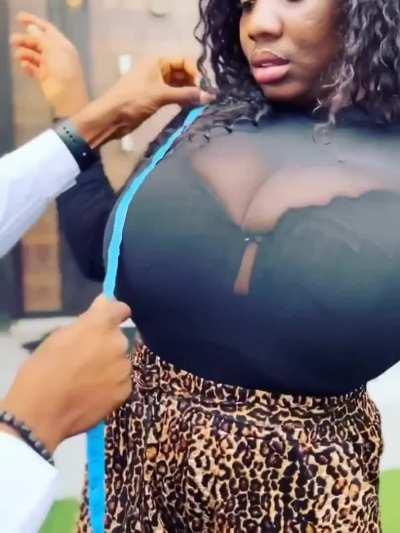 Are You A TitSexual? So many of us wish we could do this. (best with sound, see comments for link)