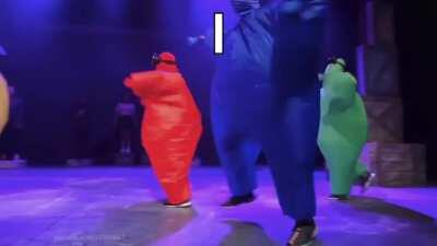 ruler of everything among drip is sus😳