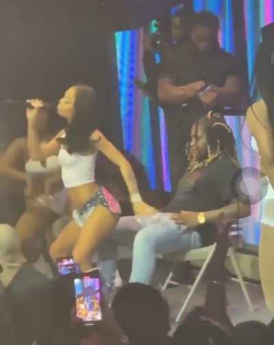 Coi Full Lapdance on 2nd fam