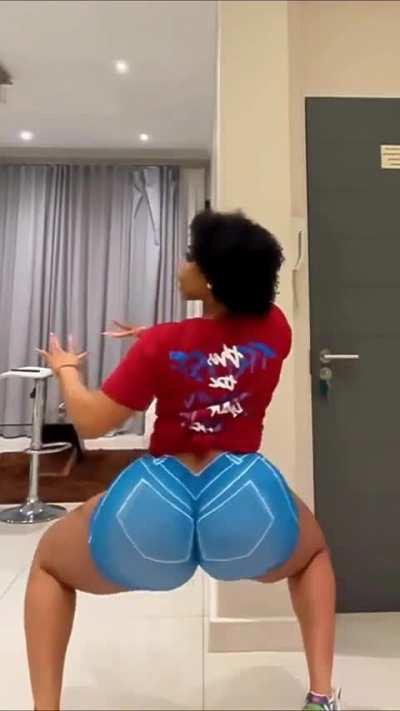 🍑👑