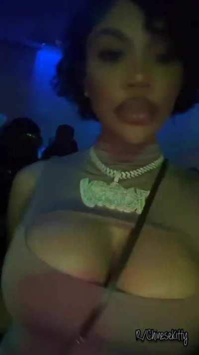 Fitting like a glove 👌