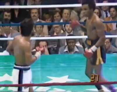 40 years ago today (November 25th 1980), the infamous “No Más Fight” took place. Roberto Durán giving up in the middle of the ring after being taunted and mocked by his opponent 