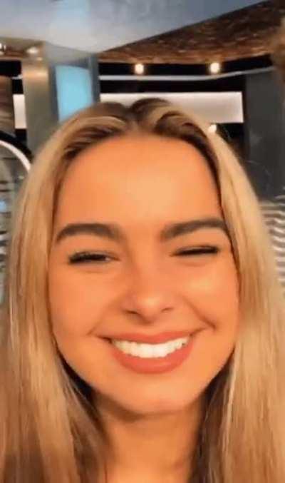 Good gawd.. 👅👀