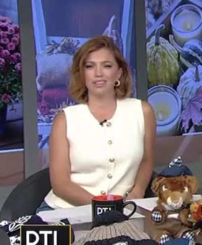 Love her expressions.