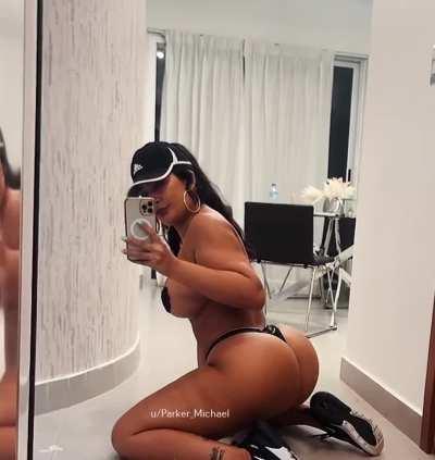 This is how I welcome you in my room