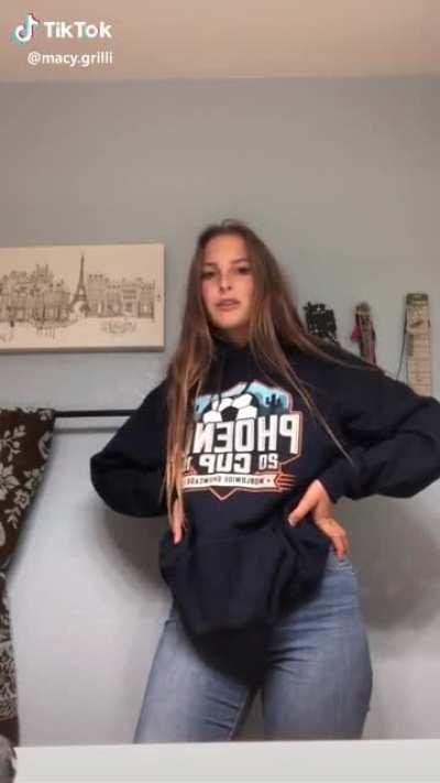 bigbang in tight jeans