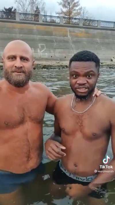 Glad to see Russians 🇷🇺 and Ukrainians 🇬🇦 finally getting along