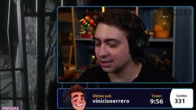 O STALKER DO ALANZOKA (Clipes Ferozes)