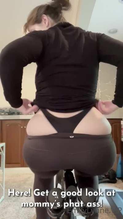 Mom Flashes You Her Phat White Ass While She's On The Exercise Bike