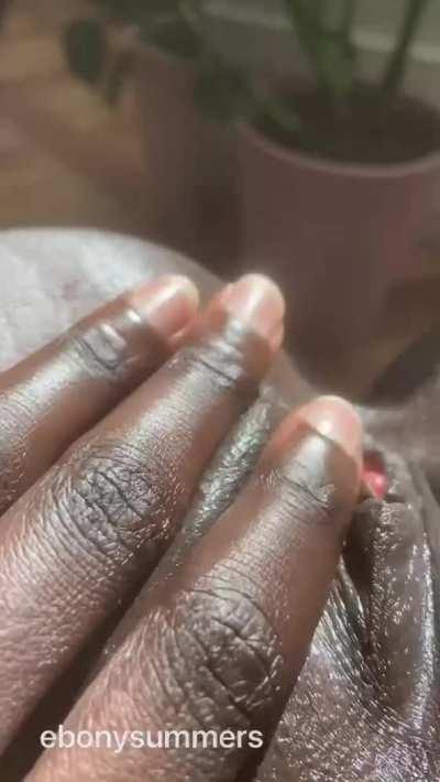 I love when it’s so wet my fingers just glide