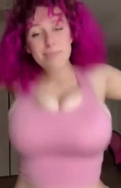 Hottest video I've seen tonight 😩