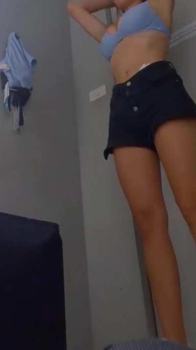 Everything that I licked is mine, would you like a lick😜?