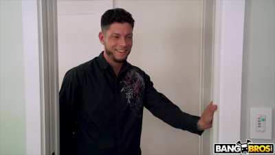 Melody Foxx Big Tit Maid Gets Used