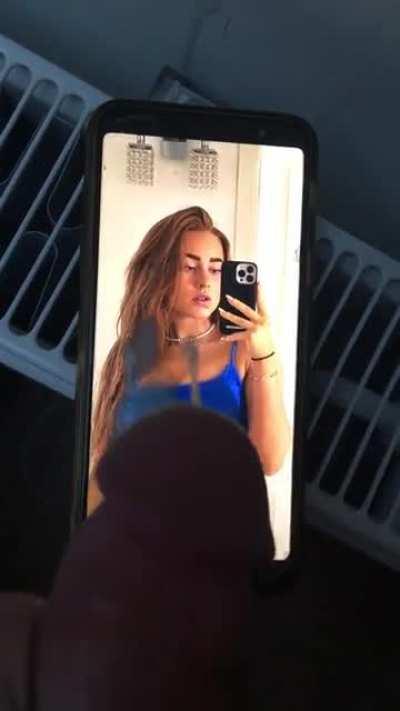 Konnte nicht mehr aushalten ihr Dominantes Blick hat mich zum spritzen gebracht 💦🤤🥵