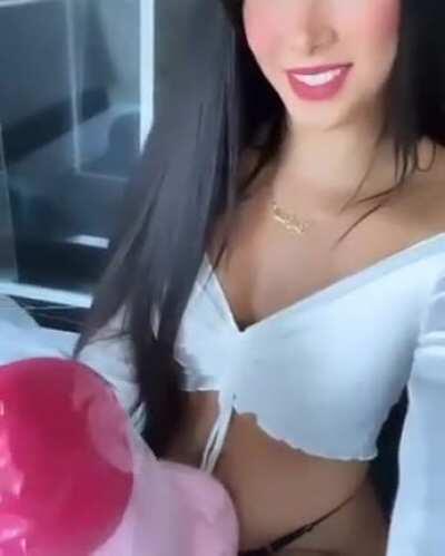 muquinha recebendo o cogumelo q mandei na caixa postal 😍😍😍🙏🙏🙏