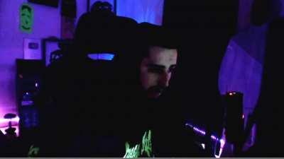 Yo una hora después de donar y suscribirme a Orslok