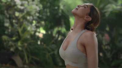 Deepika Padukone. Celebrating 800 subscribers with this gift for all of our subscribers. 🎉🎉🎉🎊🎊🎊