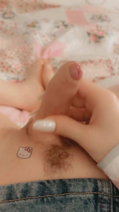 everyone keeps saying my girldick is 