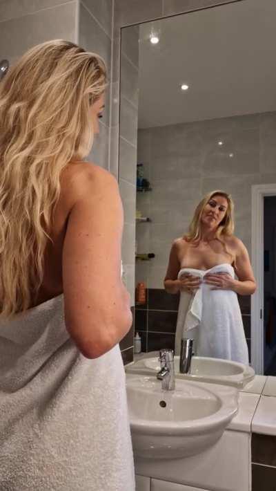 Thankyou for helping me love my small boobs 💖